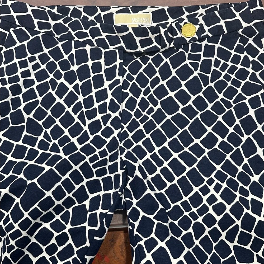 Michael Kors pockets side